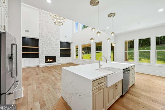 Building Photo - 4563 Fawn Path