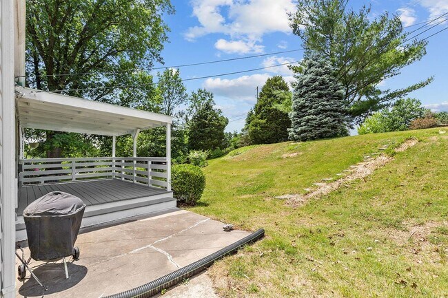 Building Photo - 2629 Glenoak Dr