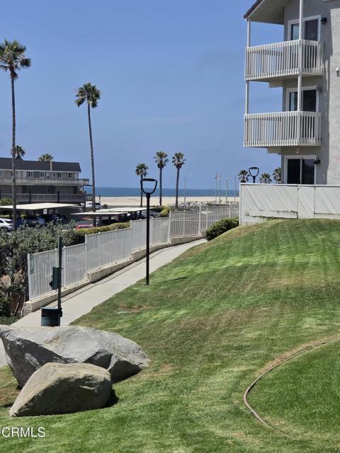 Building Photo - 233 S Ventura Rd