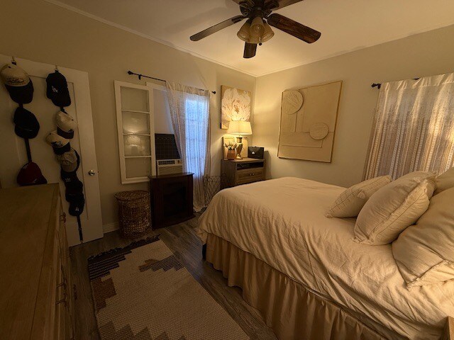 MASTER BEDROOM - 410 N Orange Grove Ave