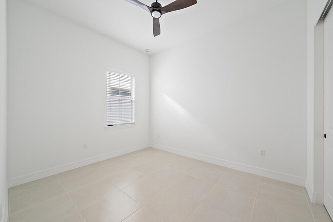 Building Photo - 10720 Northbrook Cir