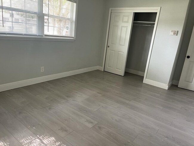 Building Photo - 2410 Avenue C NW