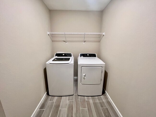 Building Photo - Lagoon Life + Luxury Living in St. Johns County - Beachwalk Townhome on the water!