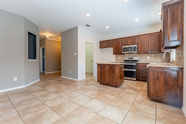 Building Photo - 2401 Spruce Springs Way