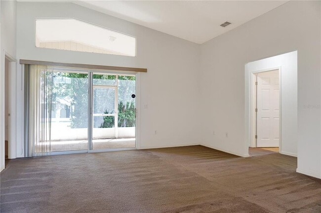 Building Photo - 258 Kings Pond Ave