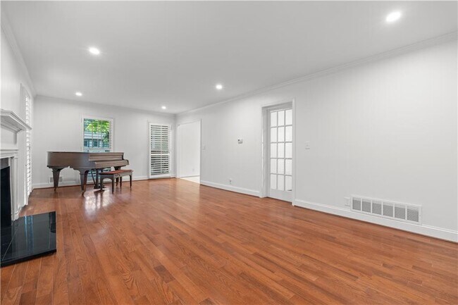 Building Photo - 78 Pheasant Dr SE