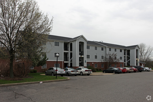 Building Photo - Cedar Knoll Apartments