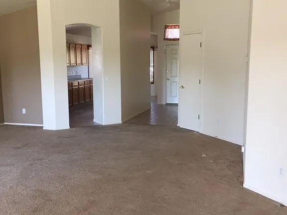 Building Photo - "Charming Sierra Vista Gem: Spacious 3-Bedroom Retreat with 6 Bathrooms on Chaparral Loop!"