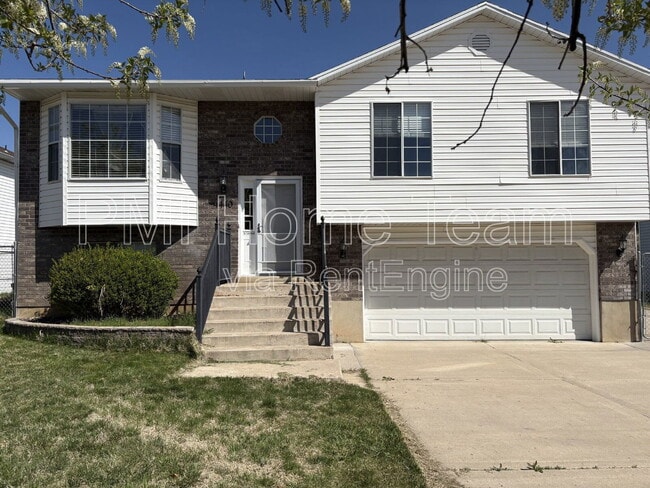 Building Photo - 4440 S 2750 W