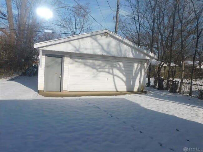 Building Photo - 4299 Curundu Ave