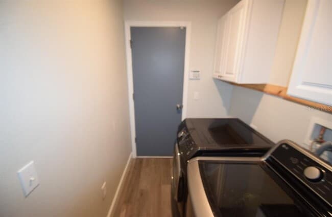 Building Photo - 241 Pine Shadow Ln