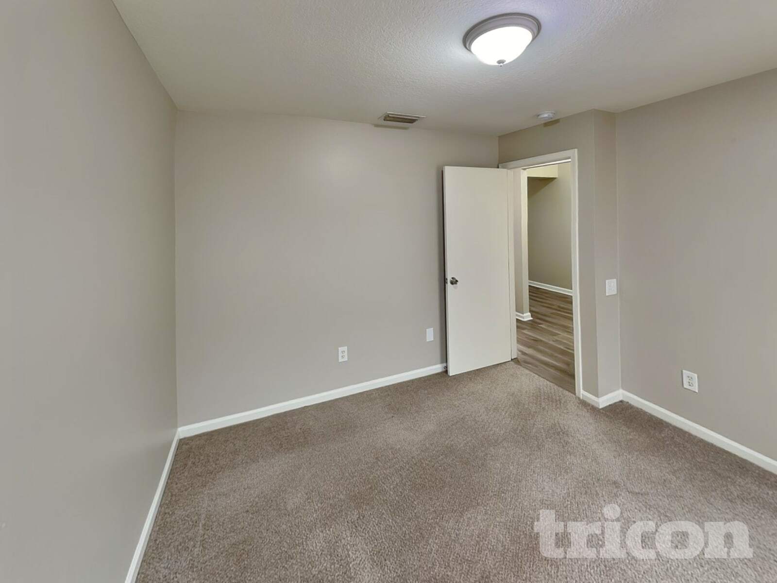 Building Photo - 12420 Tree Pointe Ct