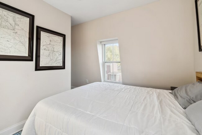 Building Photo - 312 Park Row