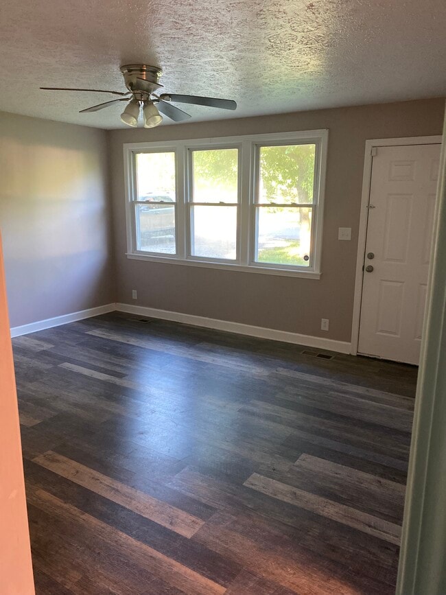 Living room - 1026 Granada Rd