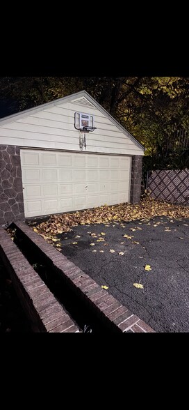 Building Photo - 283 Linwood Ave