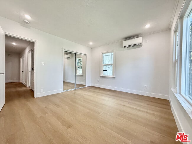 Building Photo - 1221 West Blvd