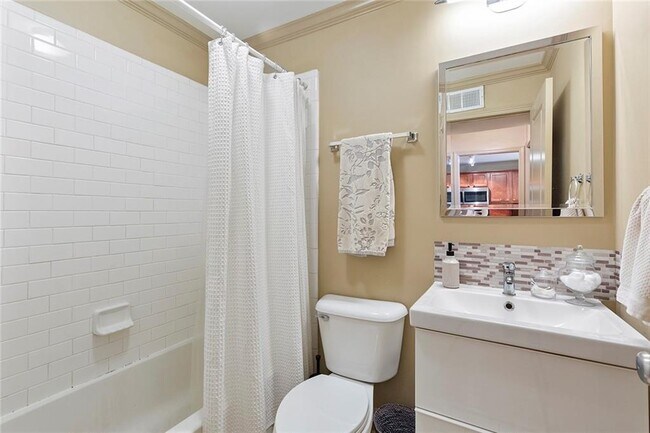 Building Photo - 48 Peachtree Ave NE