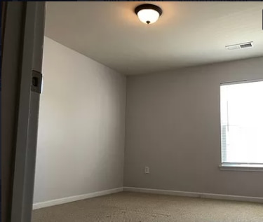 Building Photo - "Charming 3-Bed Oasis with 2.5 Baths in Pr...