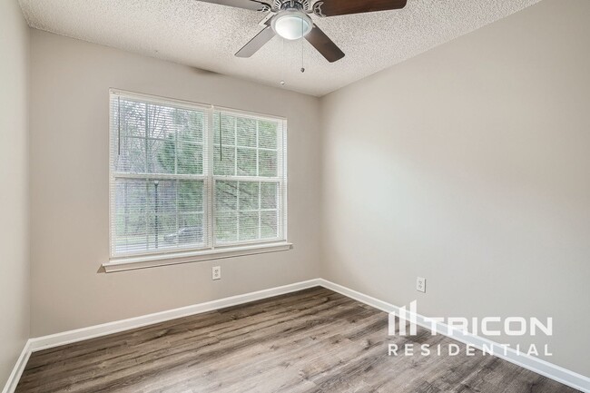 Building Photo - 1305 Maple Valley Ct