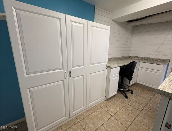 Building Photo - 4171 Linden Cir