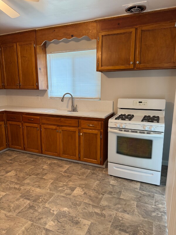 Building Photo - 426 Cowell Ave