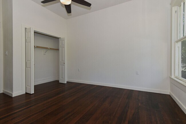 Building Photo - 2615 Polk- House