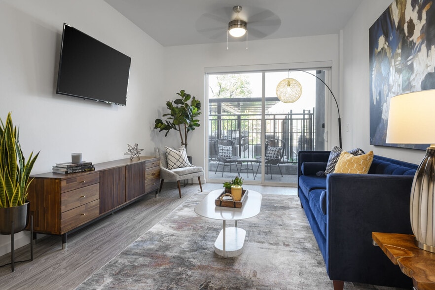 Building Photo - Aspire 7th and Grant