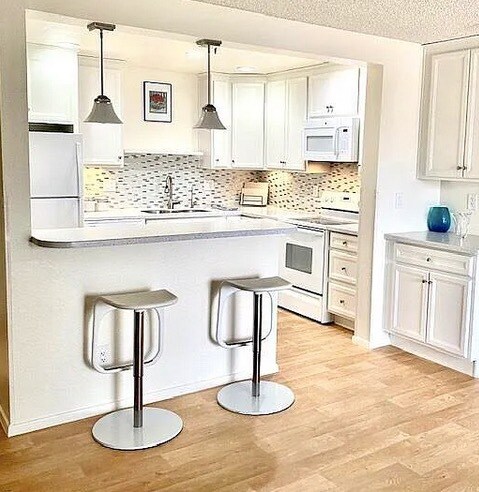 View of kitchen from LR - 425 S Parkcrest