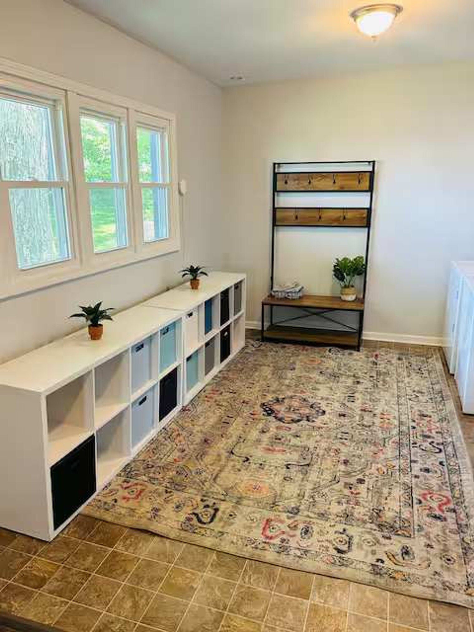 Building Photo - 6063 Station Way