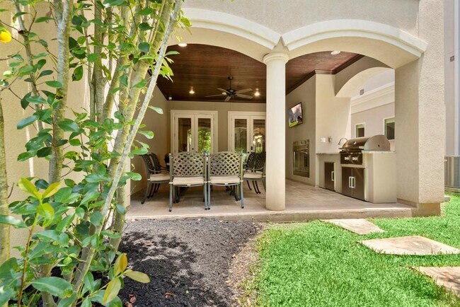 Building Photo - 106 La Vie Dr