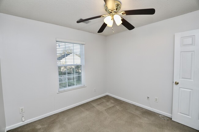 Building Photo - 1749 Mossberg Dr