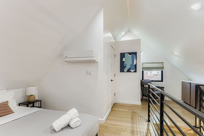 Building Photo - Stylish Loft-Style 1 Bedroom in the Heart of RiNo with Garage and Private Patio