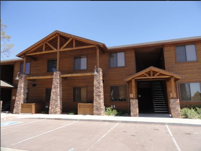 Building Photo - 200 E Malibu Dr