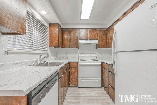 Building Photo - 3505 K St