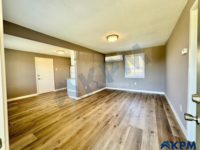 Building Photo - 316 S Gertrude Ave