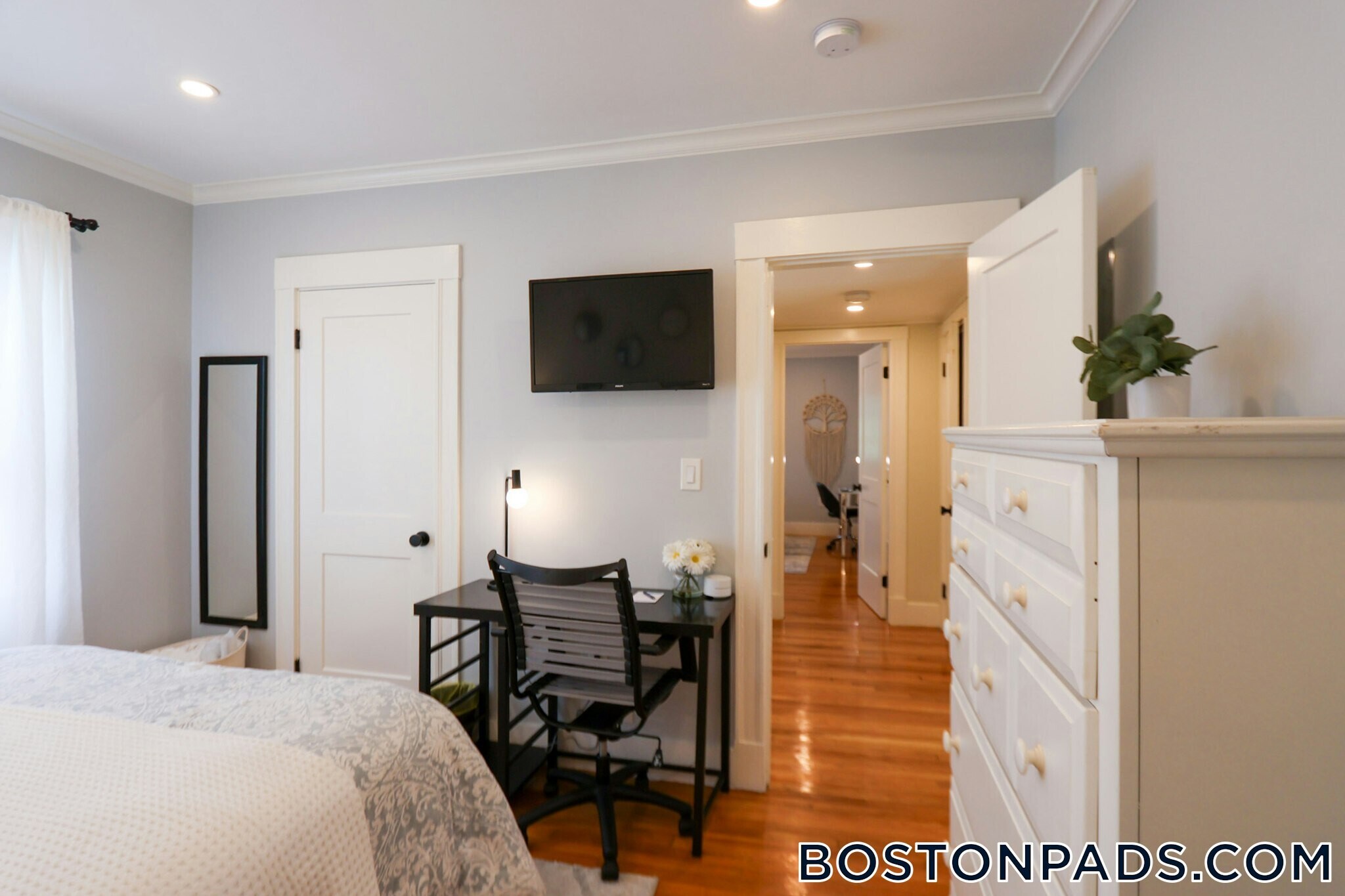 Building Photo - 247 Savin Hill Ave