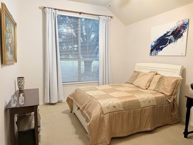 Building Photo - 1327 Barrington Dr