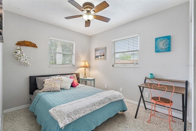 Building Photo - 9298 Sun Isle Dr NE