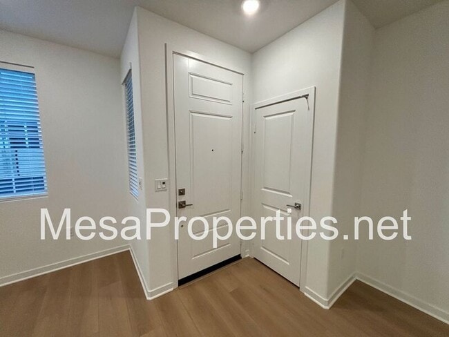 Building Photo - 2601 Cloudview Privado