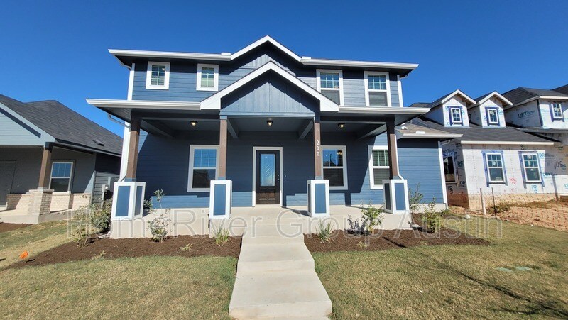 Primary Photo - 200 Doc Johns Dr