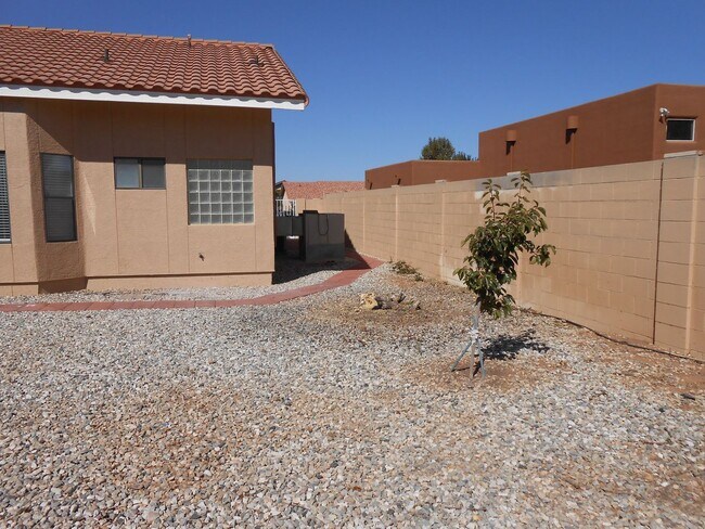 Building Photo - 3366 E Trevino Dr