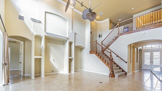 Building Photo - 3015 Northfield Dr