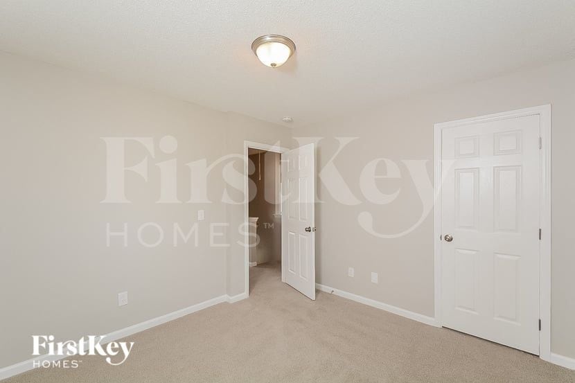 Building Photo - 4037 Mantua Way