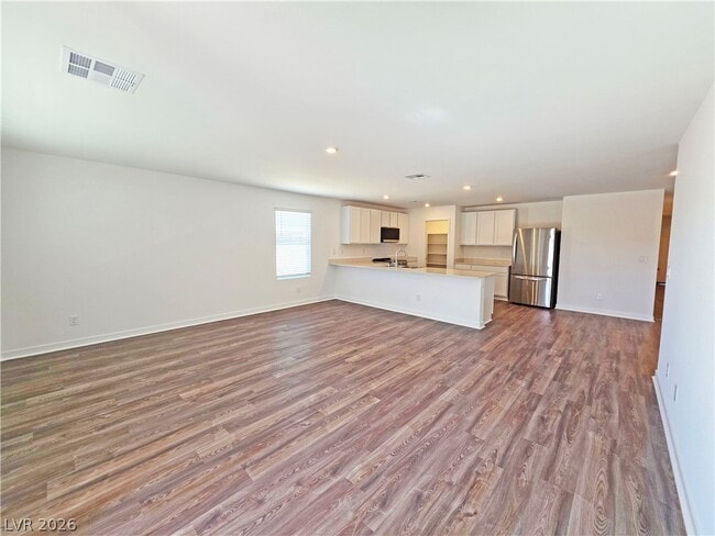 Building Photo - 660 Huyana Wind Dr