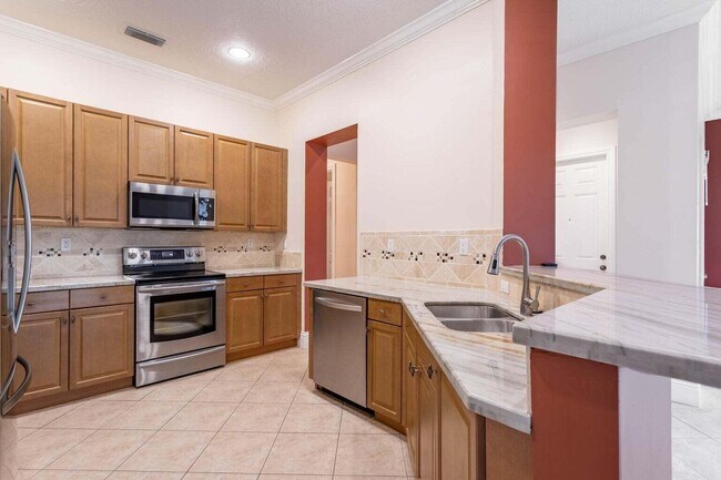 Building Photo - 6072 NW 116th Dr