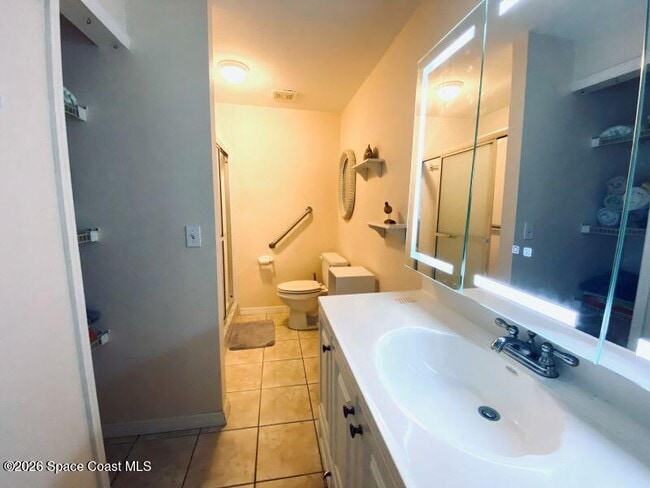 Building Photo - 8759 Live Oak Ct