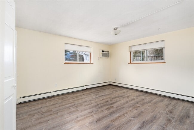 Building Photo - 73 Charlesbank Rd