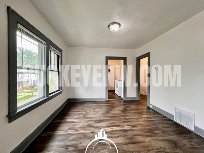 Building Photo - 4158 Mayfield Dr