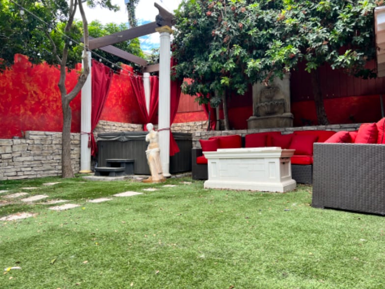 Building Photo - 1905 Elanita Dr