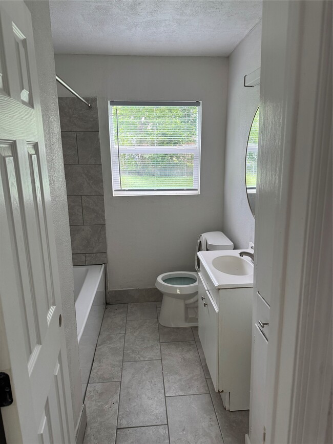 Building Photo - 4215 Botany Ln